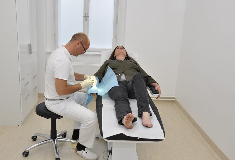 Operative Dermatologie Hautarzt in Wiener Neustadt Dr. Thomas